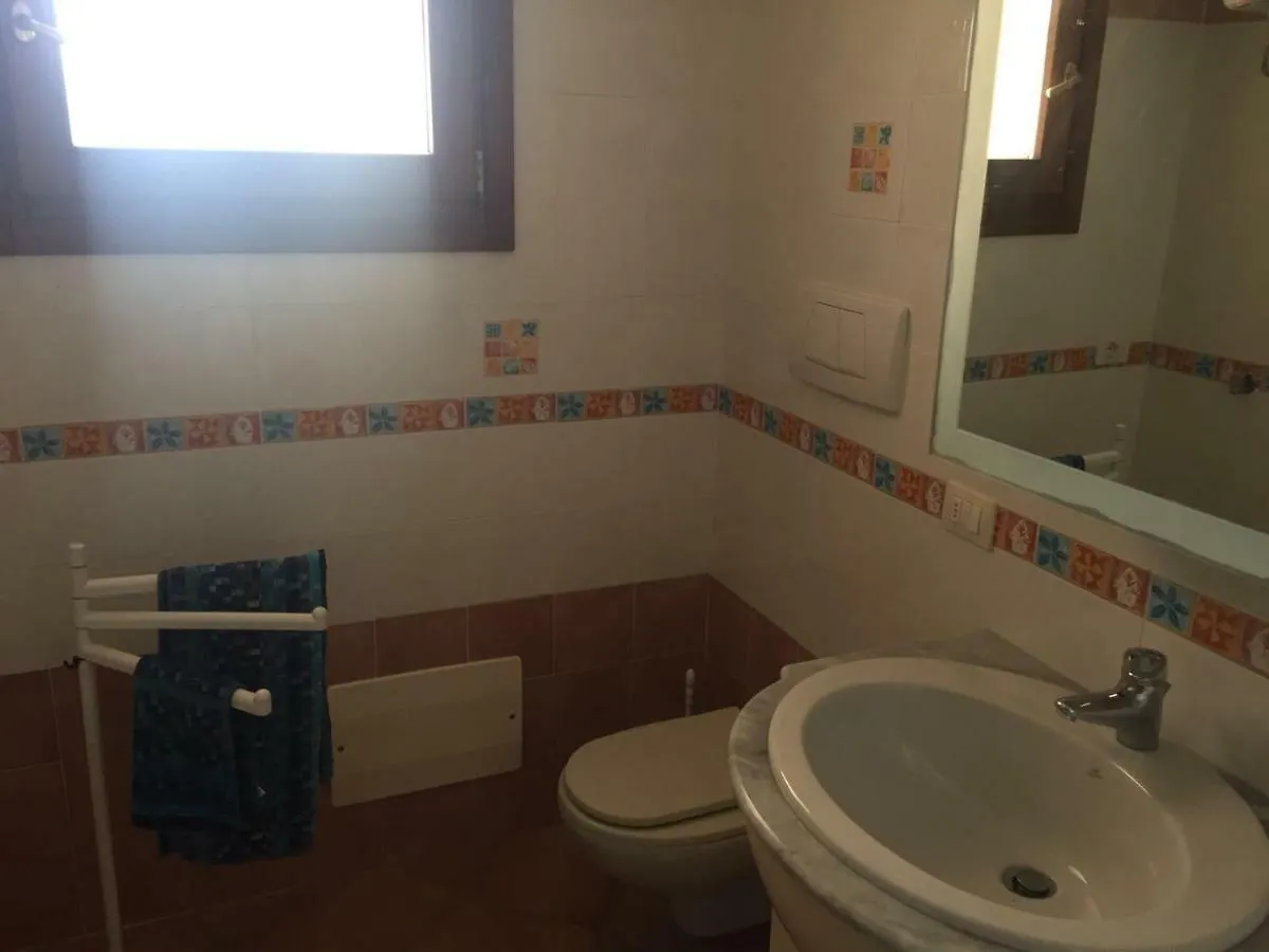 Residence Castello Di Gallura 圣特雷莎加卢拉